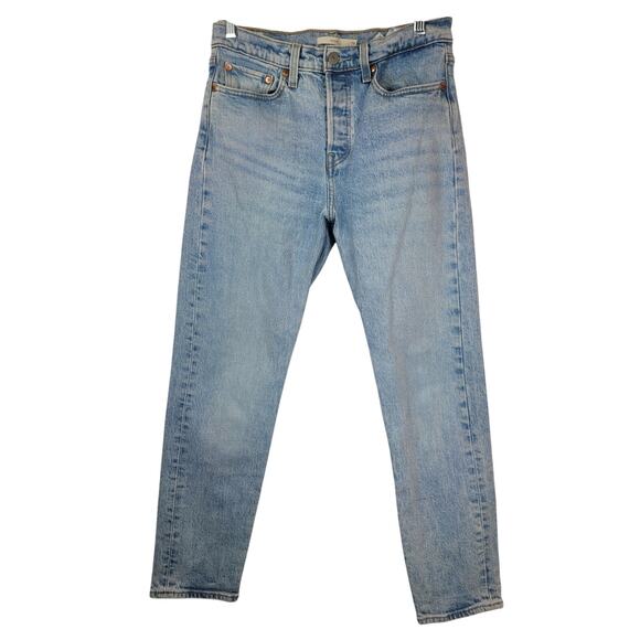 Levi's Premium Wedgie Jeans Women's Button Fly Light Wash Tapered Leg 28x27 - Picture 1 of 8